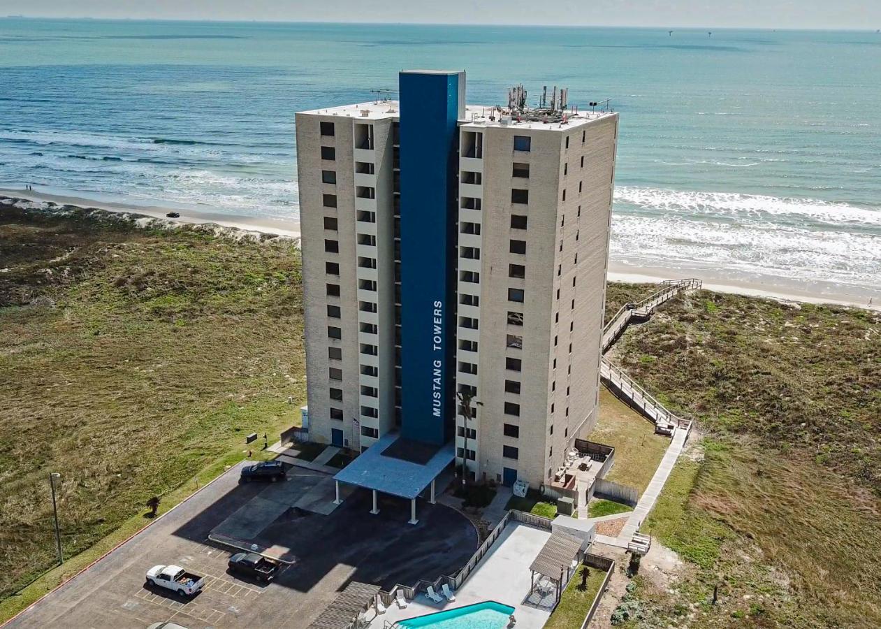 Mt1004 Beautiful Newly Remodeled Condo With Gulf Views, Beach Boardwalk And Communal Pool Hot Tub Mustang Beach Exterior photo