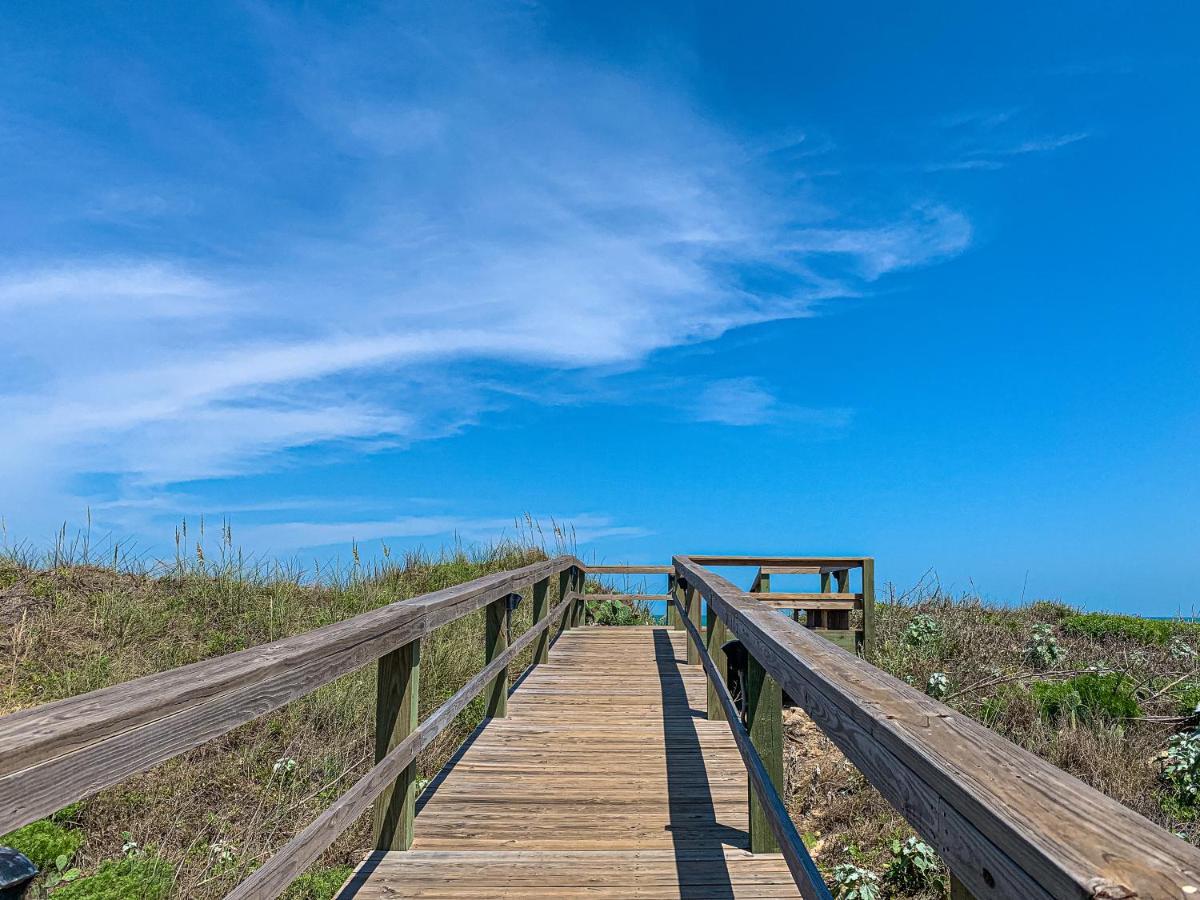 Mt1004 Beautiful Newly Remodeled Condo With Gulf Views, Beach Boardwalk And Communal Pool Hot Tub Mustang Beach Exterior photo